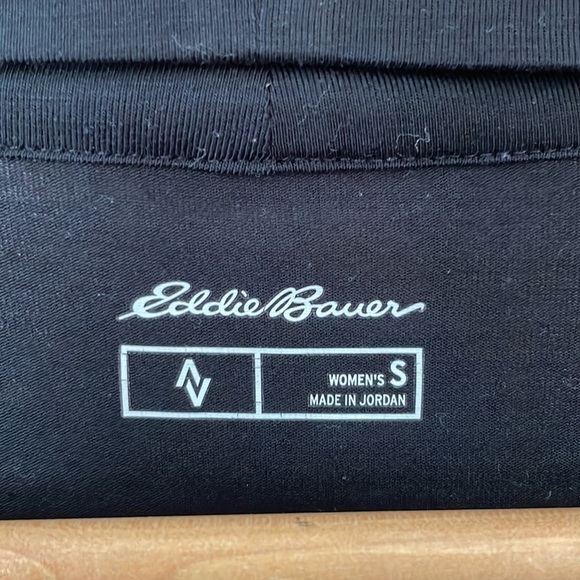 Eddie Bauer Black Waterfall Lightweight Cardigan size small - Picture 2 of 5